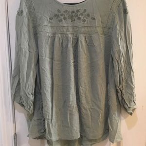 Torrid crinkle gauze embroidered top